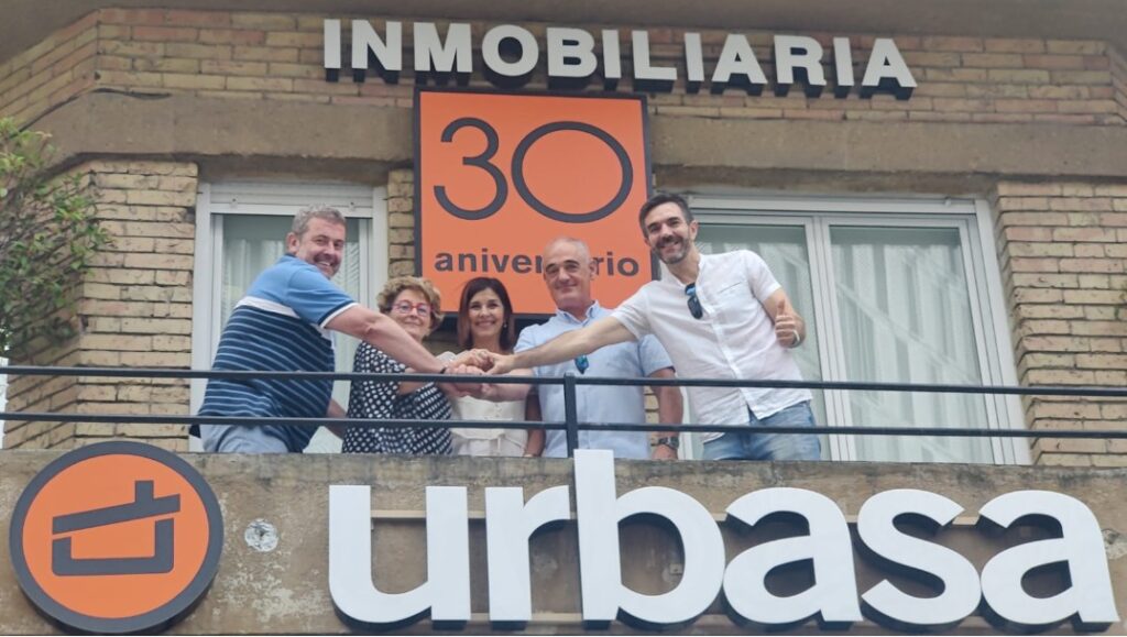 Gerentes de Urbasa y A10 inmobiliaria